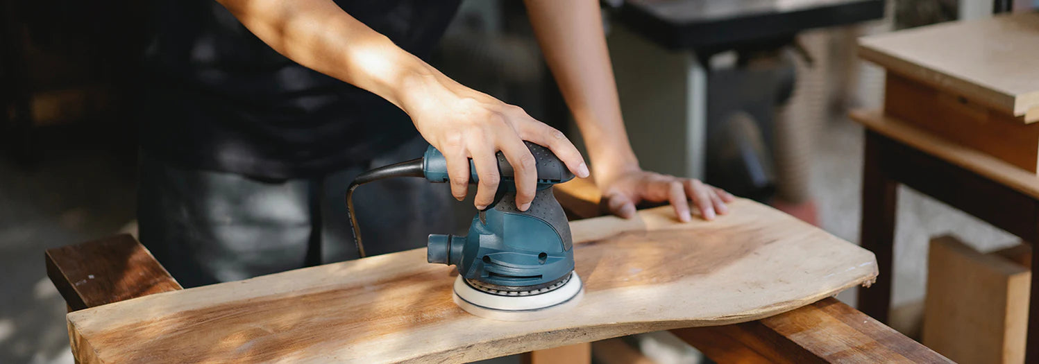 How to use an electric sander